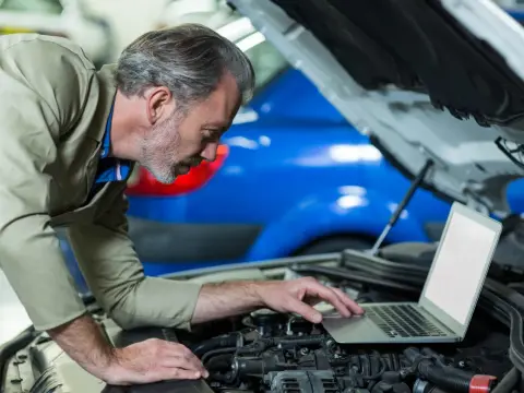 Czy chip tuning trzeba zgłaszać? Ważne informacje o konsekwencjach
